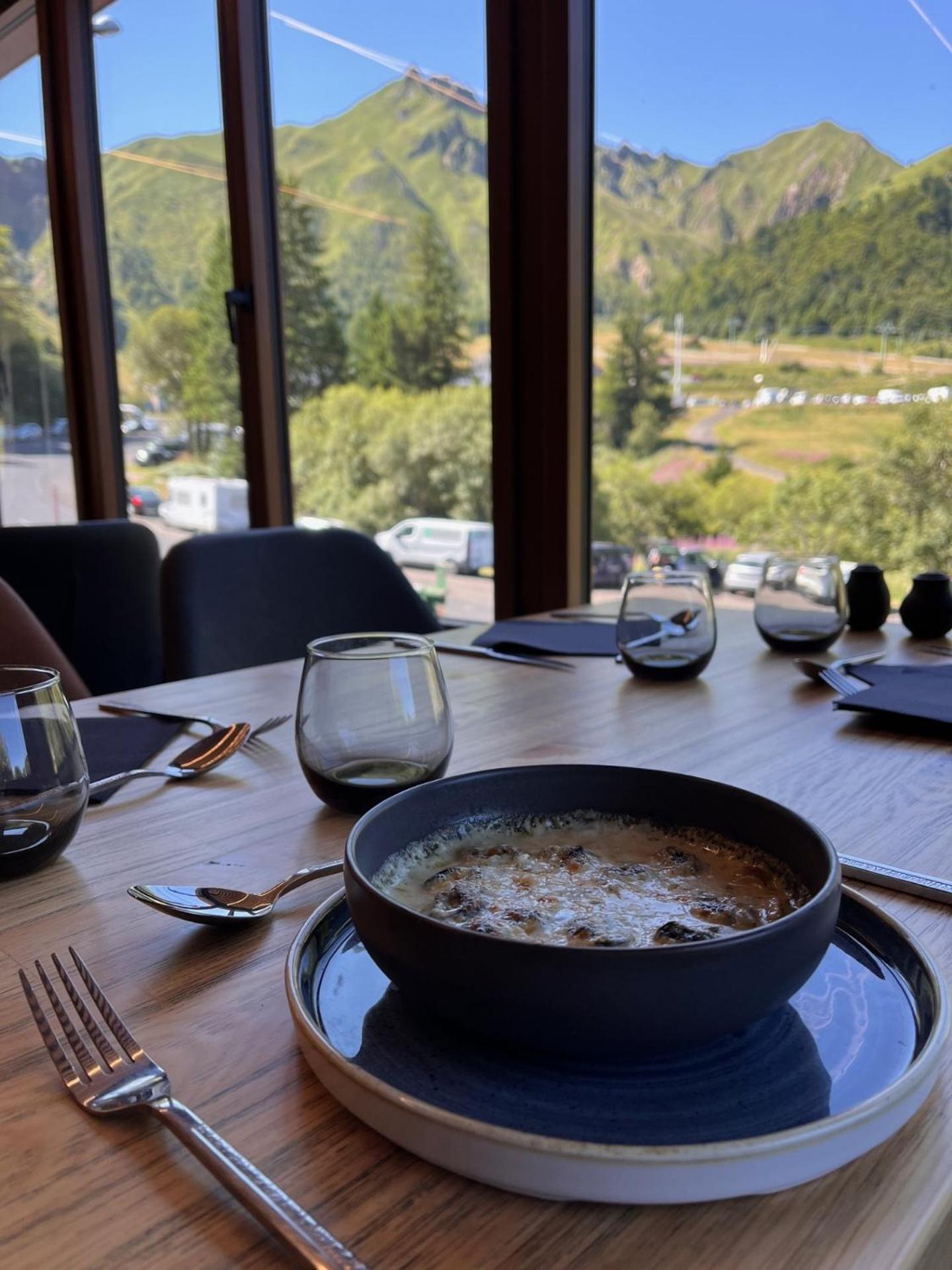 Hotel Du Puy Ferrand , Restaurant La Table De L'Ours Le Mont-Dore Eksteriør billede