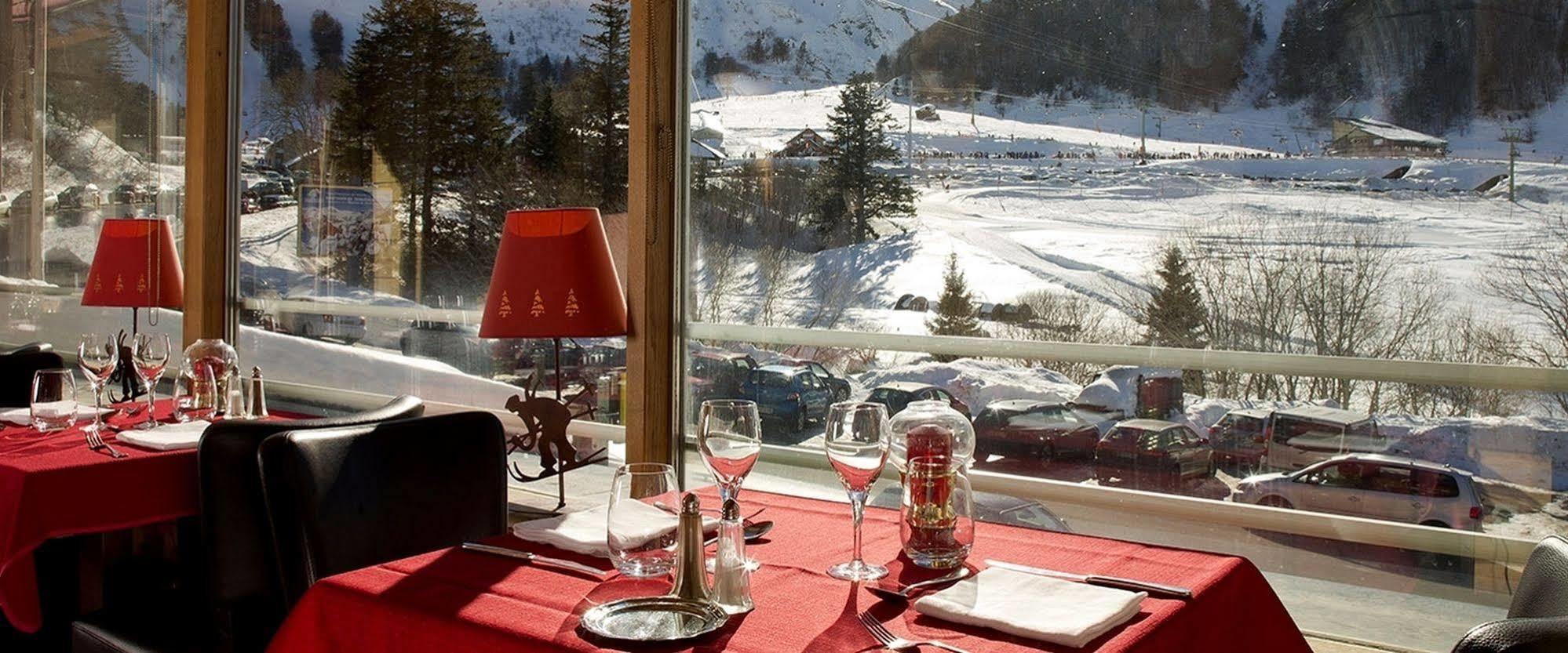 Hotel Du Puy Ferrand , Restaurant La Table De L'Ours Le Mont-Dore Eksteriør billede